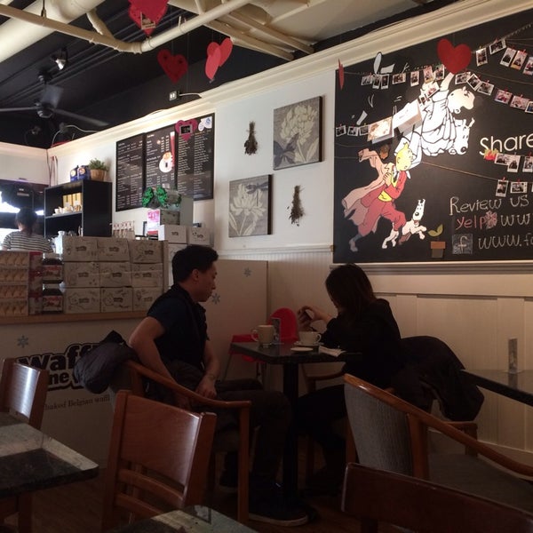 2/2/2014 tarihinde Irina G.ziyaretçi tarafından Waffle Gone Wild'de çekilen fotoğraf