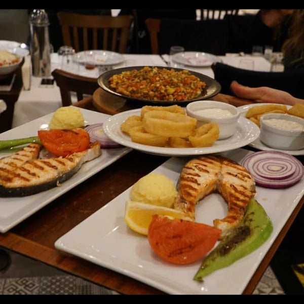 Photo taken at Mavraki Balık Restaurant by Ebru Y. on 2/9/2017