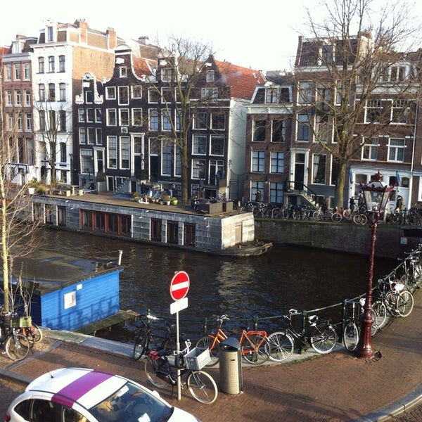 Foto tomada en Amsterdam Wiechmann Hotel  por Konstantin S. el 12/31/2014