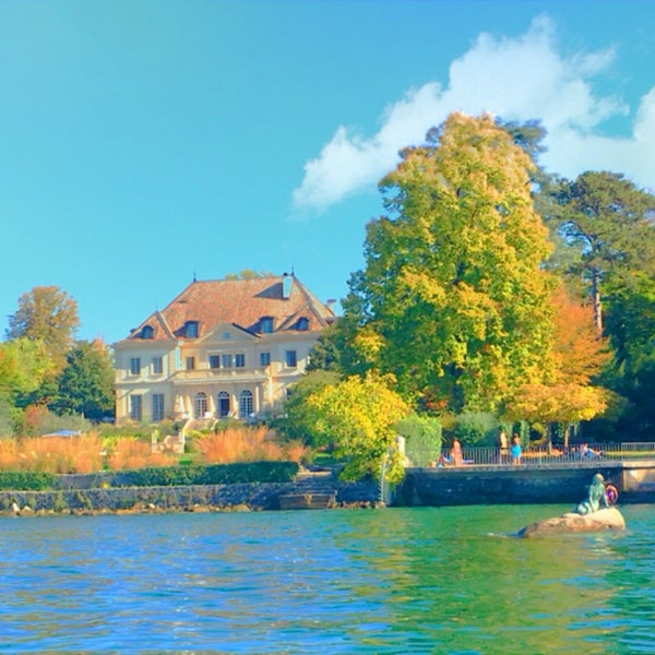 Plage de la Nymphe (La Sirène) CollongeBellerive에서 해변일