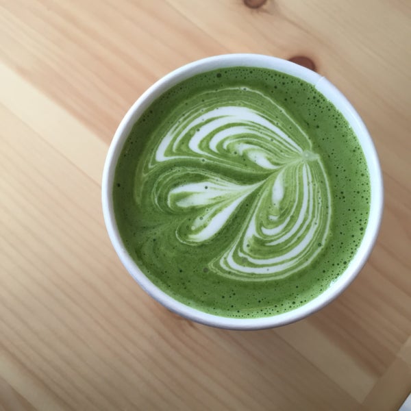 Got the matcha latte since my friend kept telling me to go try it out -- didn't know that it wouldn't be sweet since I'm a noob. Was sadly disappointed.