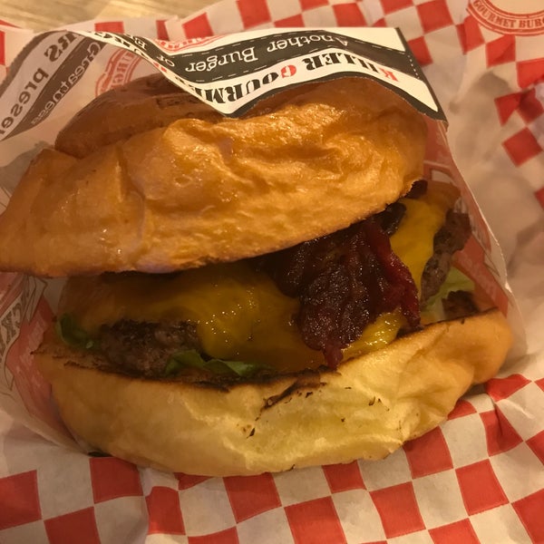 4/26/2018 tarihinde Netty J.ziyaretçi tarafından KGB - Killer Gourmet Burgers'de çekilen fotoğraf