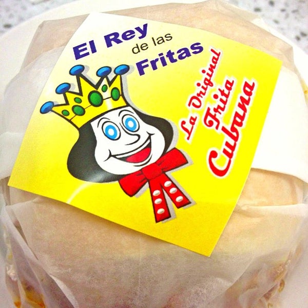 รูปภาพถ่ายที่ El Rey De Las Fritas โดย Liza W. เมื่อ 5/21/2013
