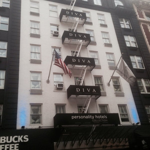รูปภาพถ่ายที่ Hotel Diva โดย Pete K. เมื่อ 8/6/2014