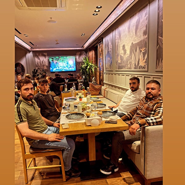 7/23/2022 tarihinde By H.ziyaretçi tarafından Chef Erdal Adana Kebap Göktürk'de çekilen fotoğraf
