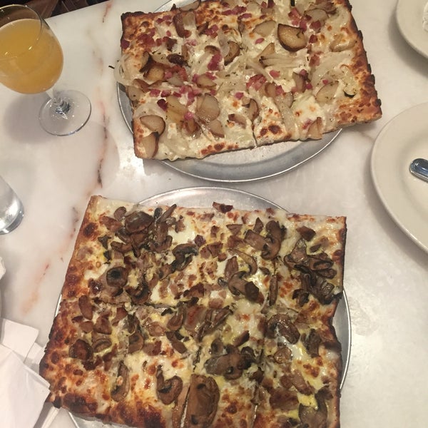 8/7/2016にSteve J.がHarry&#39;s Italian Pizza Barで撮った写真