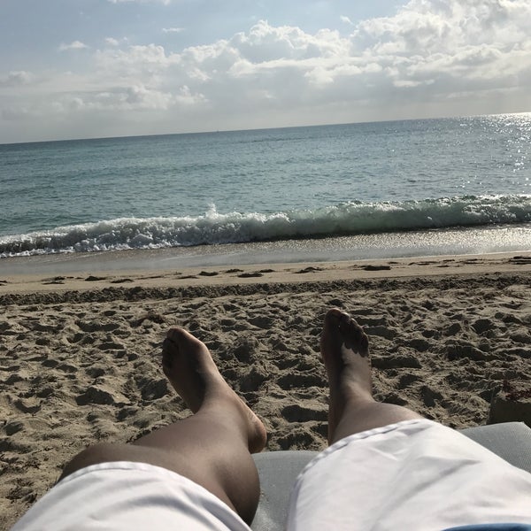 3/3/2017에 Steve J.님이 Beach at the Diplomat Beach Resort Hollywood, Curio Collection by Hilton에서 찍은 사진