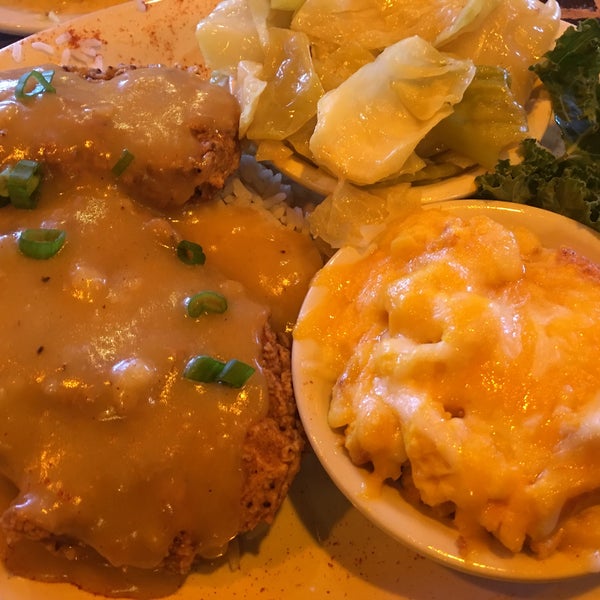 Very good southern soul food. I recommend the fried croaker if you love seafood! Also the smothered pork chops! Sides... the Mac and cheese is a must! Don’t forget to say yes to the cornbread!