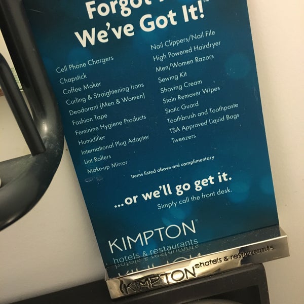รูปภาพถ่ายที่ Kimpton Hotel Enso โดย Hope A. เมื่อ 4/18/2016