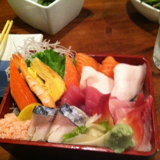 Photo taken at Oishi Japanese Restaurant by Joshua J. on 10/29/2012