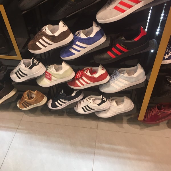 footlocker freedom dr