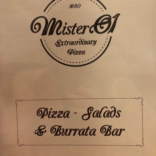 5/22/2021 tarihinde Kara S.ziyaretçi tarafından Mister O1 Extraordinary Pizza'de çekilen fotoğraf