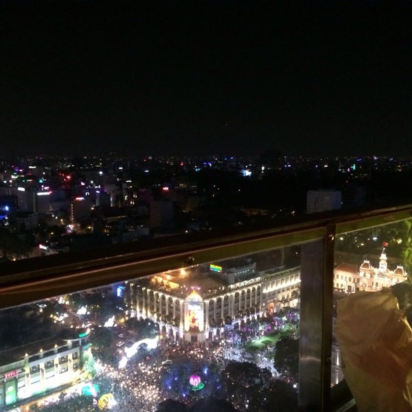 รูปภาพถ่ายที่ Level23 Sheraton Saigon - Nightspot &amp; Wine Bar โดย Colin C. เมื่อ 2/2/2014