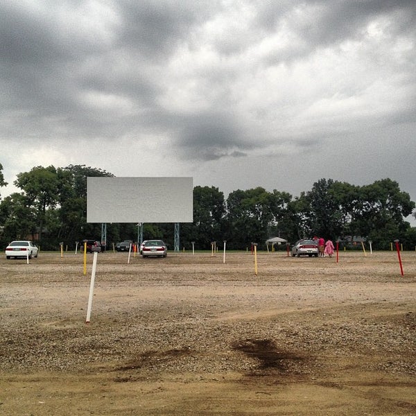 Photo taken at South Drive-In by Amy S. on 8/31/2013
