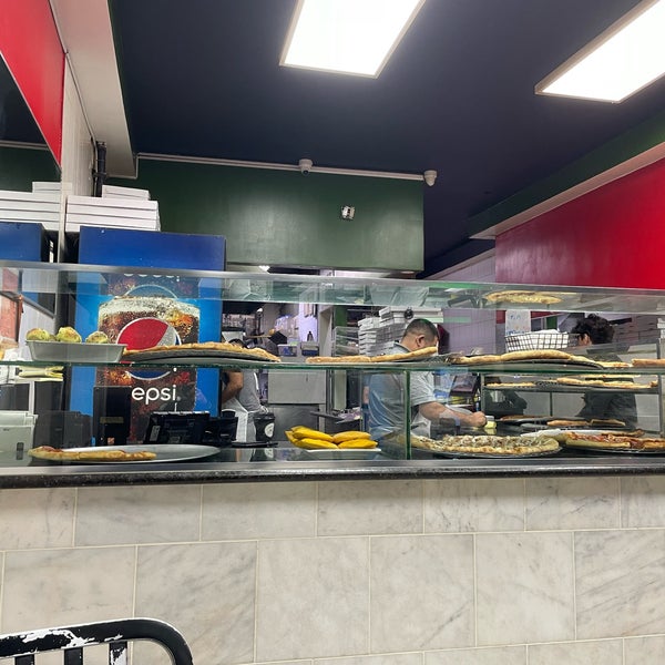 Anna Maria Pizza & Pasta Pizzeria in Brooklyn