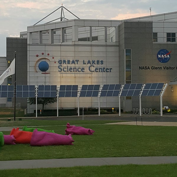 รูปภาพถ่ายที่ Great Lakes Science Center โดย Ryan H. เมื่อ 8/10/2016