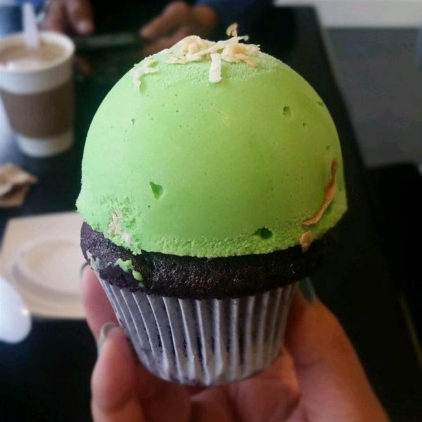 Everything I've had here is pretty good. I do LOVE the pandan ice cream on top of an ube cupcake.
