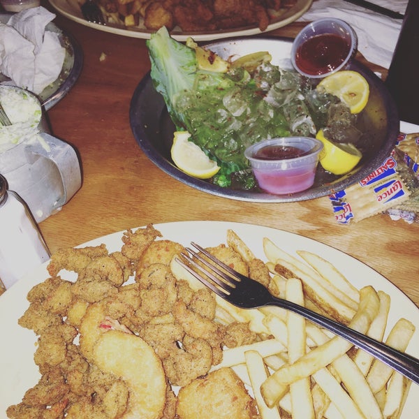 Top O' the River Seafood Restaurant in Guntersville