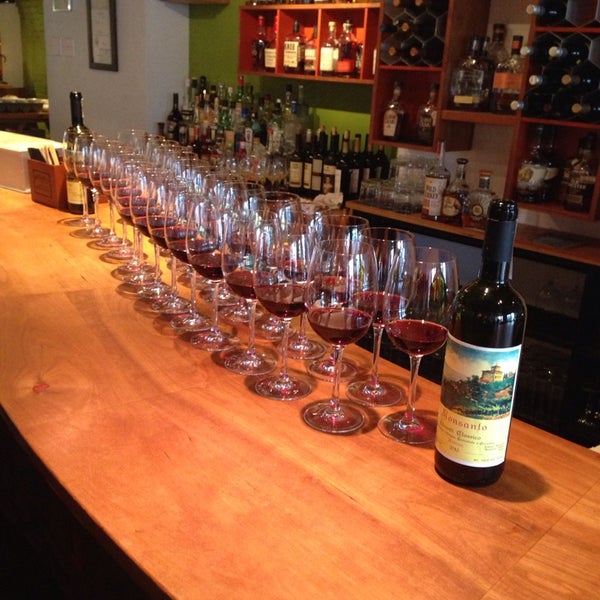 5/11/2014 tarihinde Wine Wiseziyaretçi tarafından The Salt Exchange Restaurant'de çekilen fotoğraf