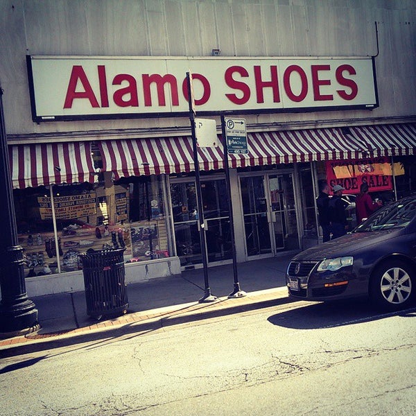 alamo shoes on clark street