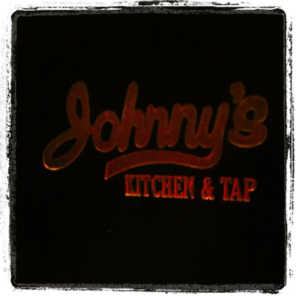 Photo taken at Johnny&#39;s Kitchen &amp; Tap by Michael L. on 3/9/2013