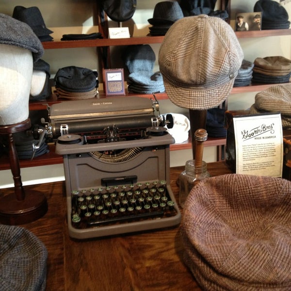 2/24/2013にJoitsがGoorin Bros. Hat Shop - Gaslampで撮った写真