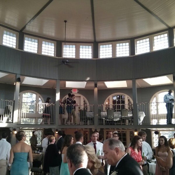 Top 99+ Wallpaper Aviary (lynchburg, Virginia) Photos Latest