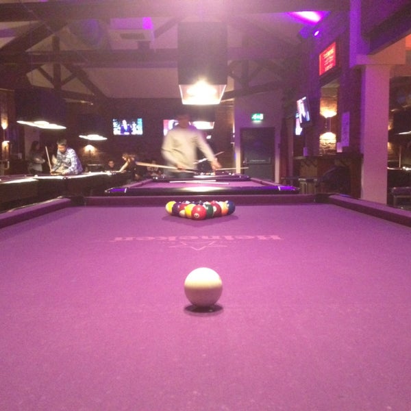 Excellent value food, good drinks, great place to watch live sport and play American pool. Casual, friendly and lively.