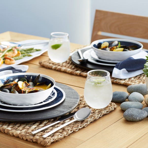 Морская коллекция посуды Regatta идеальна для летнего стиля подачи блюд🌊