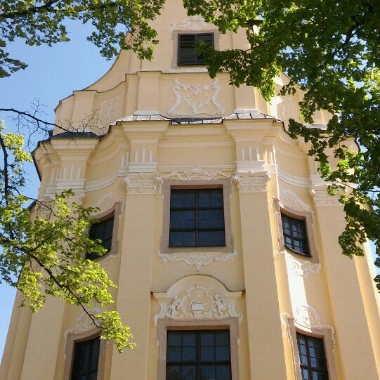 Петра и Павла храм Севастополь фронтон