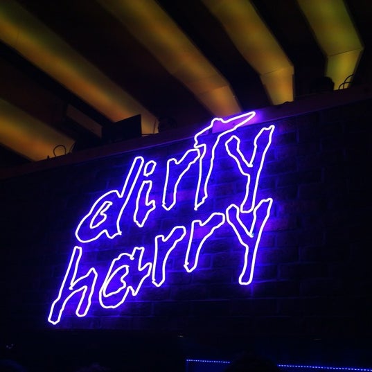 รูปภาพถ่ายที่ Dirty Harry โดย Francisco V. เมื่อ 11/23/2012