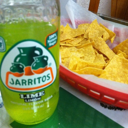12/12/2012にJoeyがOaxaca Mexican Food Treasureで撮った写真