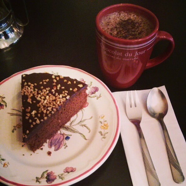 Photo taken at Louise Chérie Café by Teal on 2/4/2013