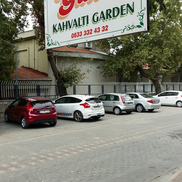 Foto tomada en Güller Kahvaltı Garden  por Gulnur S. el 10/12/2016