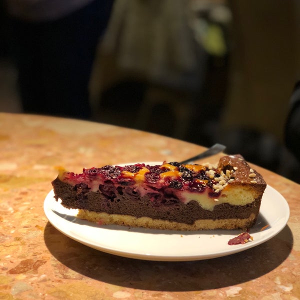 1/5/2018 tarihinde Darren A.ziyaretçi tarafından GALERIA Restaurant'de çekilen fotoğraf