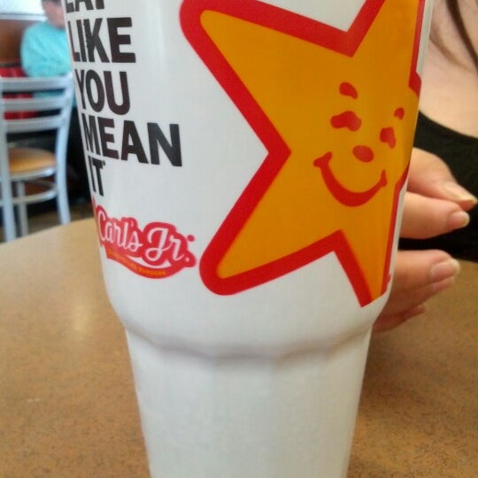 Carl's Jr. Fast Food Restaurant in Palm Desert