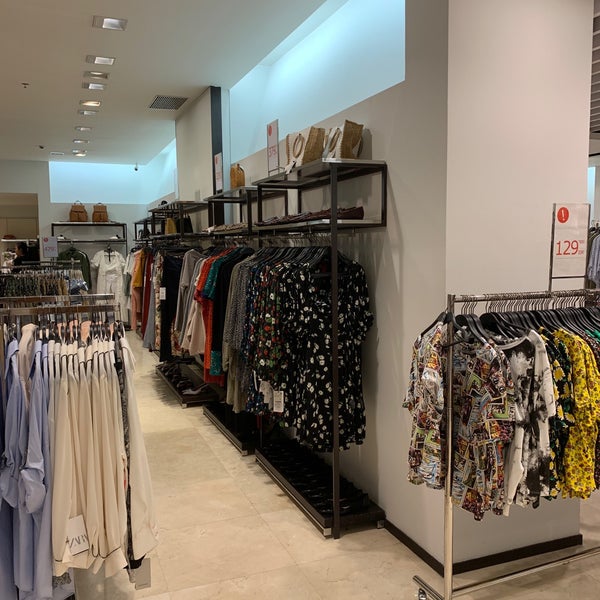 zara mall taman anggrek