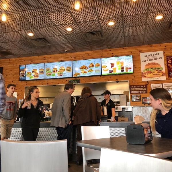 Photo taken at BurgerFi by Jeff P. on 12/9/2018