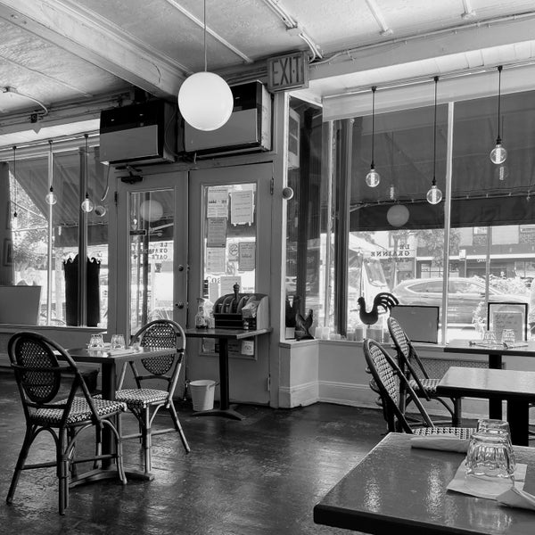Foto tirada no(a) Le Grainne Cafe por Damien C. em 7/8/2021