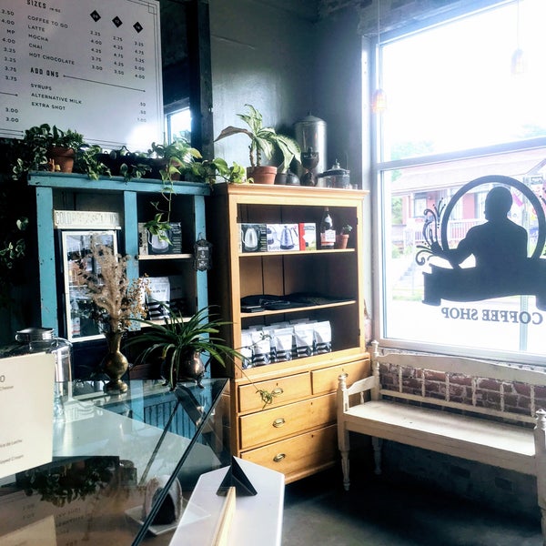 8/19/2017 tarihinde Damien C.ziyaretçi tarafından Black Eye Coffee Shop'de çekilen fotoğraf
