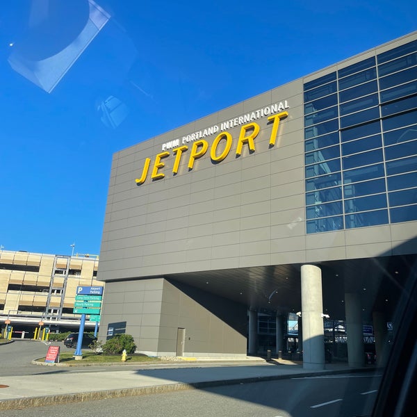 7/6/2022にDamien C.がPortland International Jetport (PWM)で撮った写真