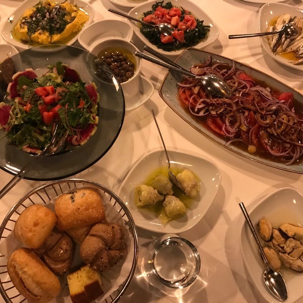 Foto diambil di Sardina Balık Restaurant oleh SBL pada 10/1/2020