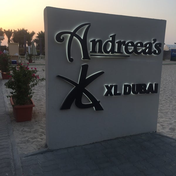 Foto scattata a XL Dubai da 𝕏𝕥𝕖𝕣𝕛𝕠𝕙𝕒𝕟𝕤𝕠𝕟 il 7/3/2017