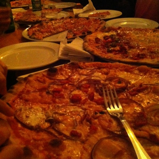 Das Foto wurde bei Prégo Pizza von Burkie am 11/3/2012 aufgenommen