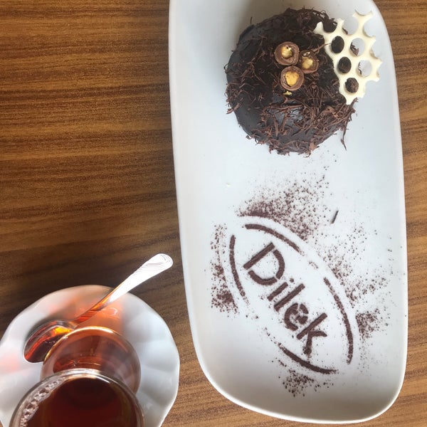Photo prise au Güzelyurt Dilek Pasta &amp; Cafe Restaurant par Ebru le8/22/2018