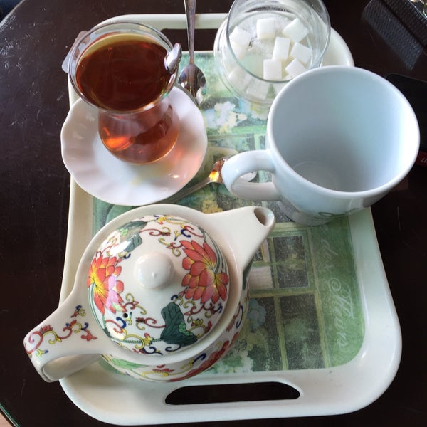4/23/2015 tarihinde Yusufcan D.ziyaretçi tarafından Çay Dükkanı'de çekilen fotoğraf