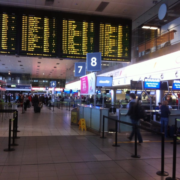 Snapshot review: T1 Lounge, Dublin Airport — CallumElsdon.com Blog