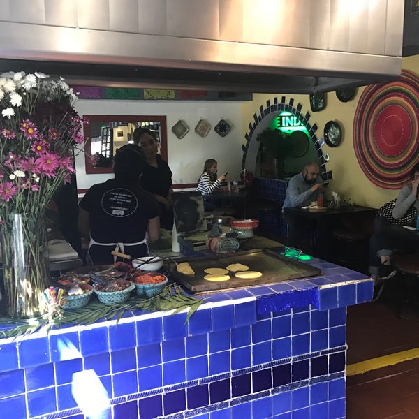 2/3/2017에 Andy S.님이 La Casa de los Tacos에서 찍은 사진