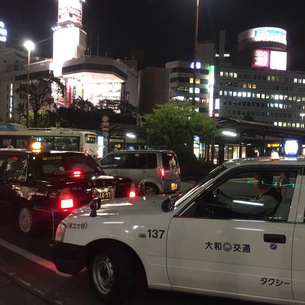 Fotos Em 横浜駅西口タクシー乗り場 西区 Yokohama 神奈川県 Fotos Em 横浜駅西口タクシー乗り場 西区 Yokohama 神奈川県