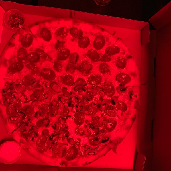4/6/2019にMichael P.がHome Slice Pizzaで撮った写真